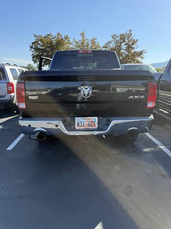 2009 Dodge RAM 1500 SLT — photo 3