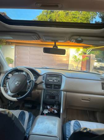 2006 Honda Pilot EX 4dr Front-wheel Drive Sport Utility Automatic — photo 4