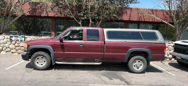 2003 GMC Sierra 2500 SLE 4x2 Regular Cab 8 ft. box 133 in. WB Manual — photo 1