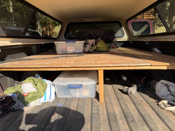 2003 GMC Sierra 2500 SLE 4x2 Regular Cab 8 ft. box 133 in. WB Manual — photo 4