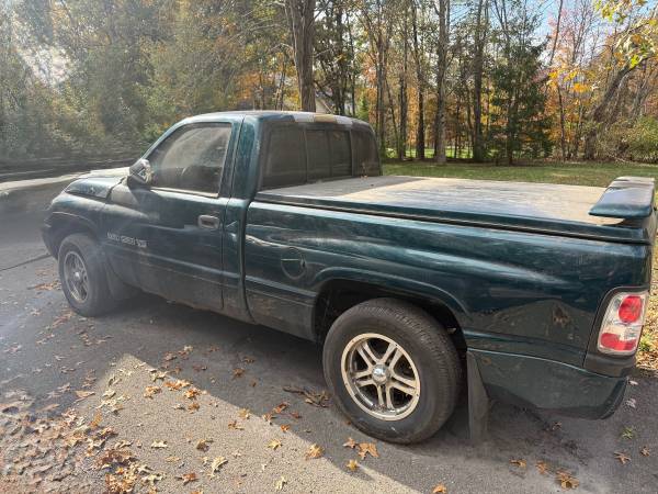 1997 Dodge RAM 1500 SS/T 2dr Standard Cab SB — photo 4