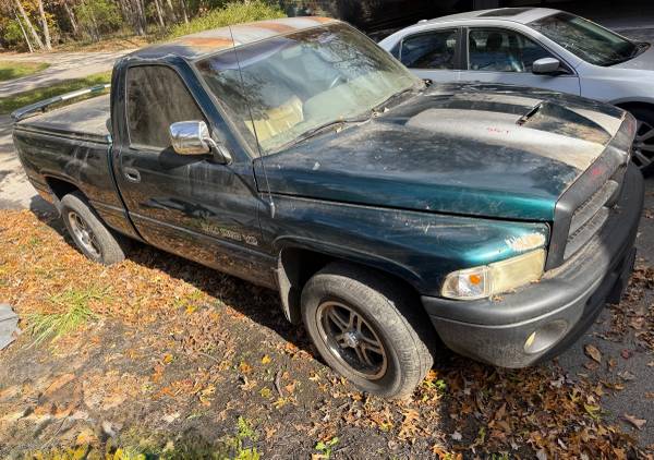 1997 Dodge RAM 1500 SS/T 2dr Standard Cab SB — photo 3