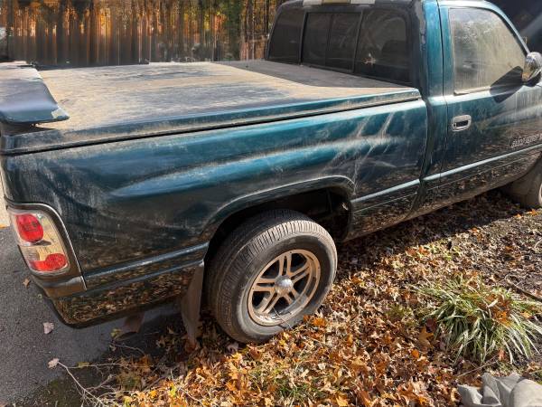 1997 Dodge RAM 1500 SS/T 2dr Standard Cab SB — photo 8