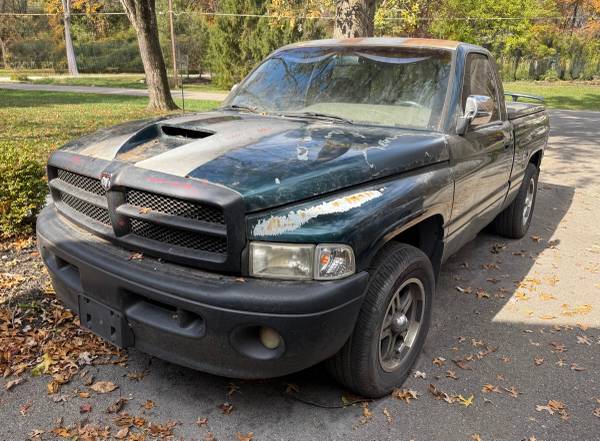 1997 Dodge RAM 1500 SS/T 2dr Standard Cab SB — photo 1