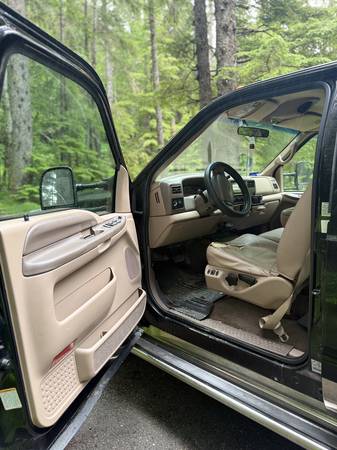 1999 Ford E 350 Super Duty XL Wagon Automatic — photo 4