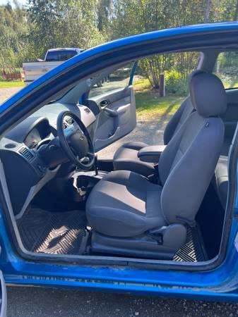 2007 Ford Focus SES 4dr Station Wagon Manual — photo 2