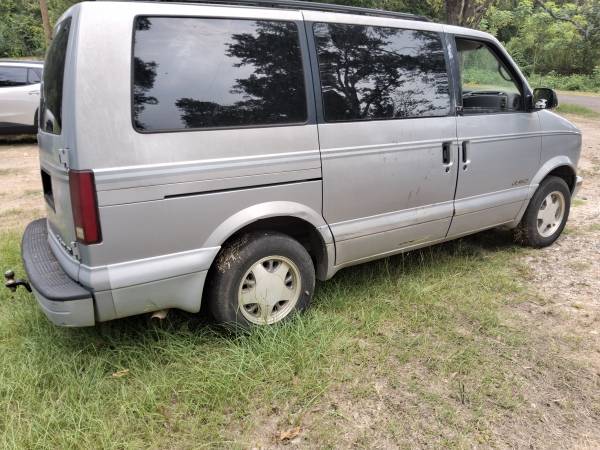 1997 Chevrolet Chevy VAN Base 3dr G2500 Cargo Van — photo 3