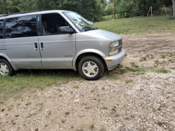 1997 Chevrolet Chevy VAN Base 3dr G2500 Cargo Van — photo 4