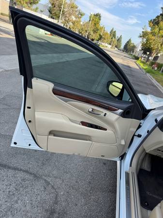 2015 Lexus LS 460 Base 4dr All-wheel Drive Sedan Automatic — photo 5