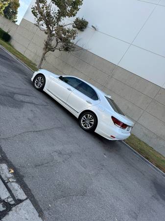 2015 Lexus LS 460 Base 4dr All-wheel Drive Sedan Automatic — photo 3