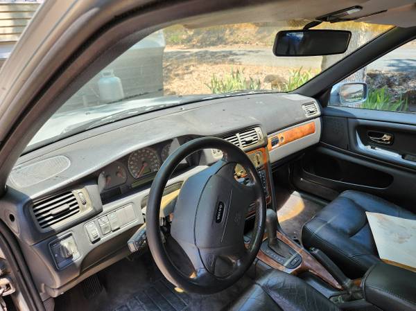 1999 Volvo V70 XC 4dr All-wheel Drive Station Wagon Automatic — photo 6