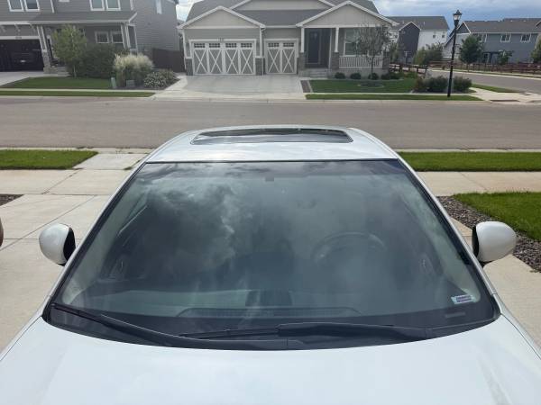 2011 Toyota Avalon Base 4dr Sedan Automatic — photo 2