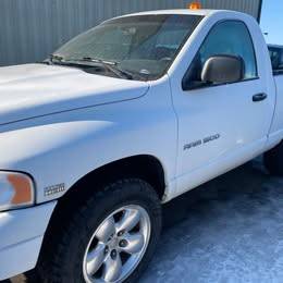 2004 Dodge RAM 1500 SLT — photo 2