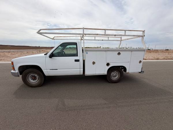 2000 Chevrolet C3500 Service — photo 2