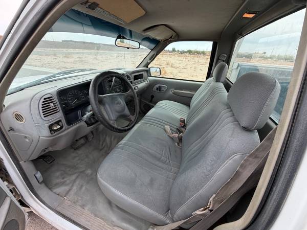 2000 Chevrolet C3500 Service — photo 4
