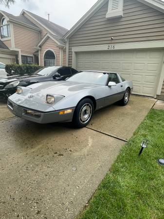 1984 Chevrolet Corvette Base 2dr Hatchback — photo 2