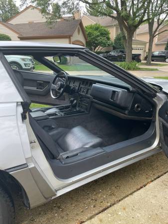 1984 Chevrolet Corvette Base 2dr Hatchback — photo 4