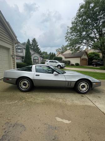 1984 Chevrolet Corvette Base 2dr Hatchback — photo 7