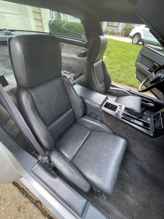 1984 Chevrolet Corvette Base 2dr Hatchback — photo 10