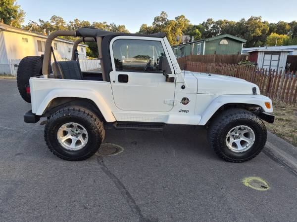 2000 Jeep Wrangler Sahara 2dr 4x4 Manual — photo 4