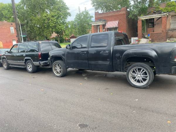 1998 Chevrolet Tahoe LS — photo 7