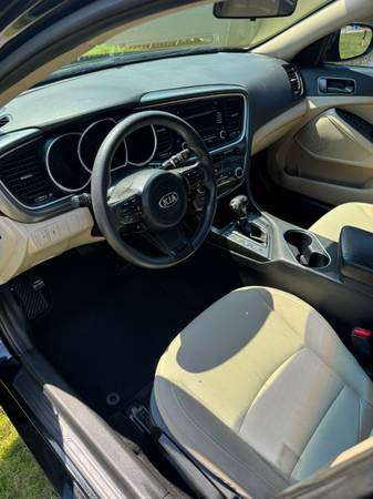 2015 KIA Optime 4dr — photo 9