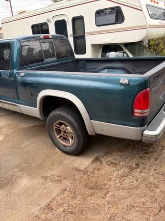 1999 Dodge Dakota Sport — photo 2