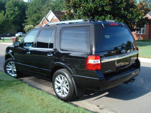 2017 Ford Expedition Limited 4dr 4x4 — photo 1