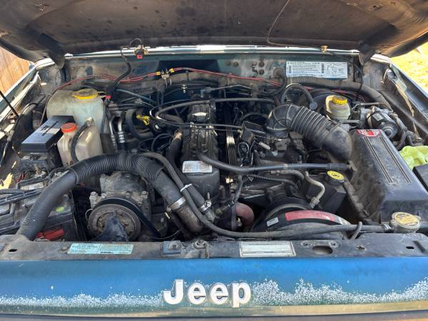 1996 Jeep Cherokee Sport — photo 8