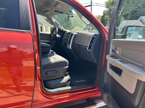 2009 Dodge RAM 1500 ST 4x2 Quad Cab 140 in. WB Automatic — photo 8