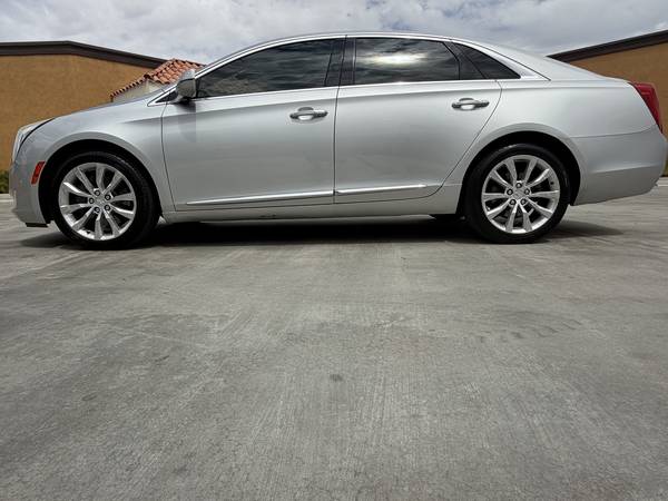 2017 Cadillac XTS Luxury — photo 7
