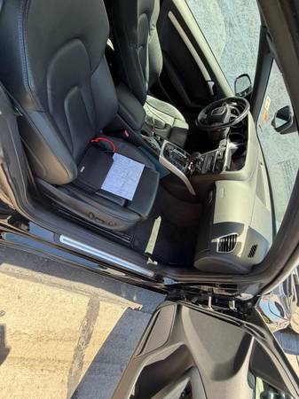 2011 Audi A5 2.0T Premium — photo 10