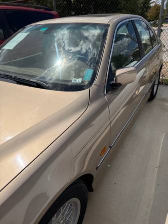 2000 BMW 528 i 4dr Sedan Manual — photo 3