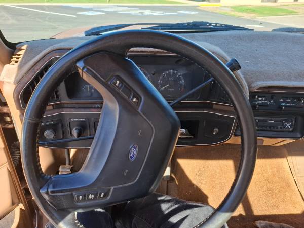 1987 Ford F 250 XL 2dr Standard Cab LB — photo 7