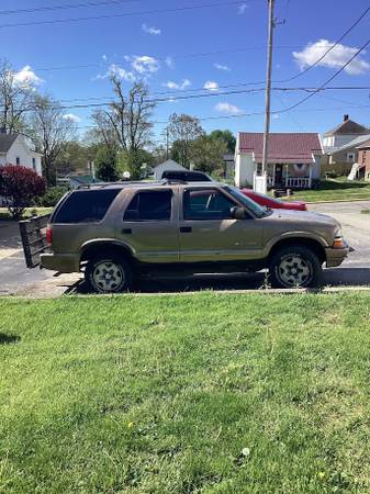 2003 Chevrolet Blazer LS 4dr 4x2 Automatic — photo 3