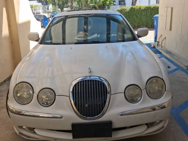 2002 Jaguar S Type 4.0L V8 4dr Sedan Automatic — photo 1