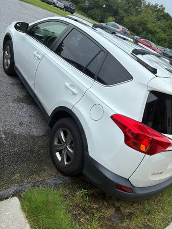 2015 Toyota Rav4 LE 4dr All-wheel Drive Automatic — photo 1