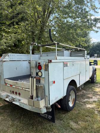 2008 Ford F 450 XL 4x4 SD Crew Cab 8 ft. box 172 in. WB Manual — photo 6