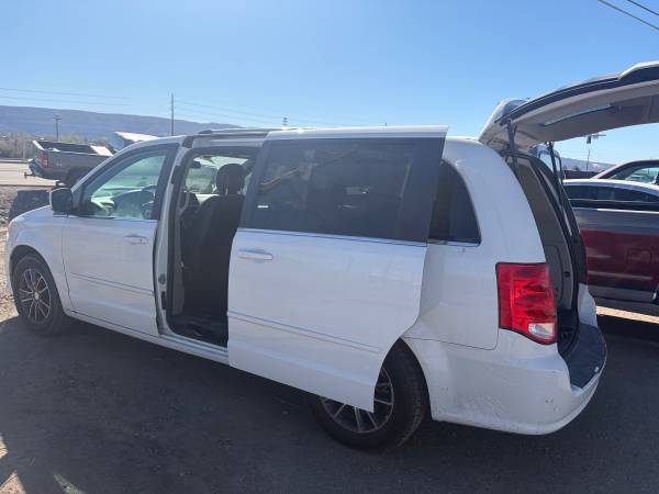 2017 Dodge Grand Caravan GT Front-wheel Drive Passenger Van Automatic — photo 1