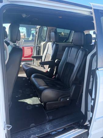 2017 Dodge Grand Caravan GT Front-wheel Drive Passenger Van Automatic — photo 3