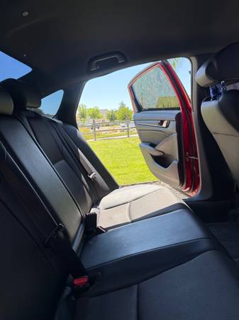 2022 Honda Accord Sport 1.5T 4dr Sedan CVT — photo 11