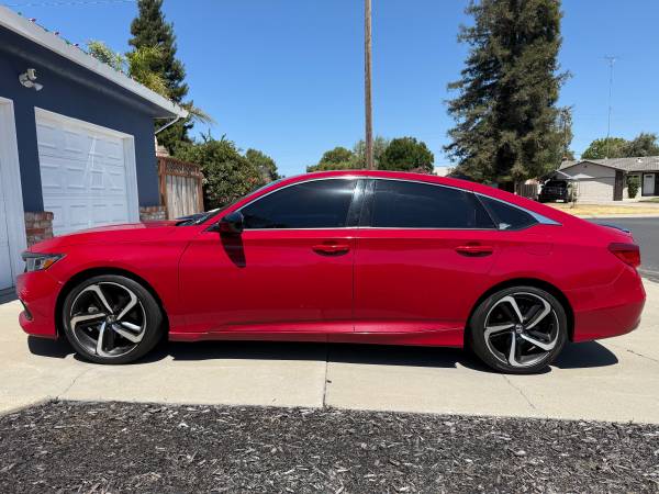 2022 Honda Accord Sport 1.5T 4dr Sedan CVT — photo 2