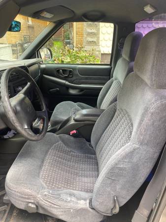 1999 Chevrolet S-10 LS — photo 5