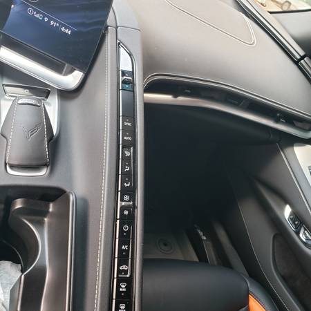 2021 Chevrolet Corvette Stingray — photo 2