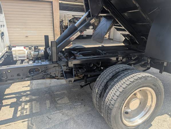 2011 Ford F550 Chipper — photo 11