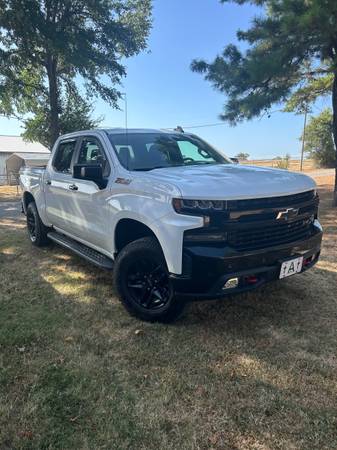 2022 Chevrolet Silverado 1500 Custom Trail Boss 4x4 Crew Cab 5.75 ft. box 147.4 in. WB Automatic — photo 2