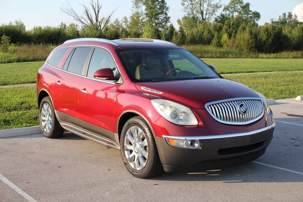 2011 Buick Enclave 1XL — photo 1