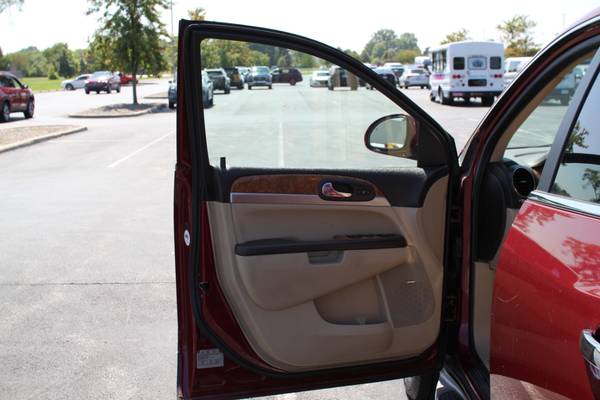 2011 Buick Enclave 1XL — photo 10