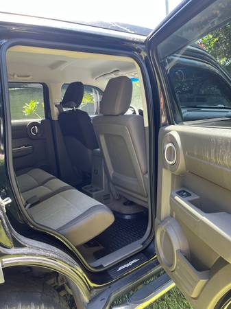 2007 Dodge Nitro SXT 4dr 4x2 Manual — photo 3