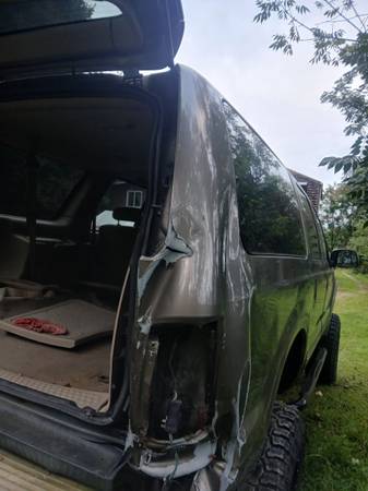 2005 Ford Excursion Eddie Bauer — photo 1
